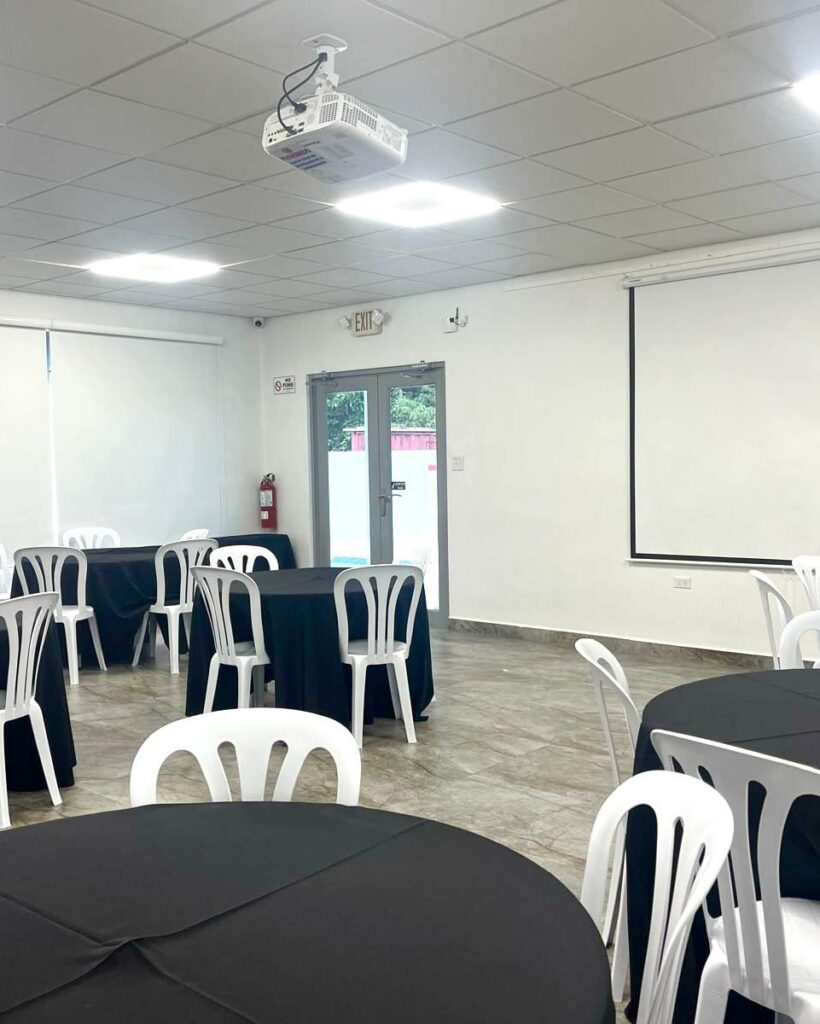 Monti's Fiesta Salón Principal